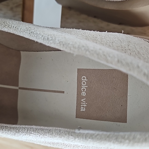 Dolce Vida Elias Flats in Dune Suede Size 6 Excellent Condition Fall Loafers - Picture 7 of 10